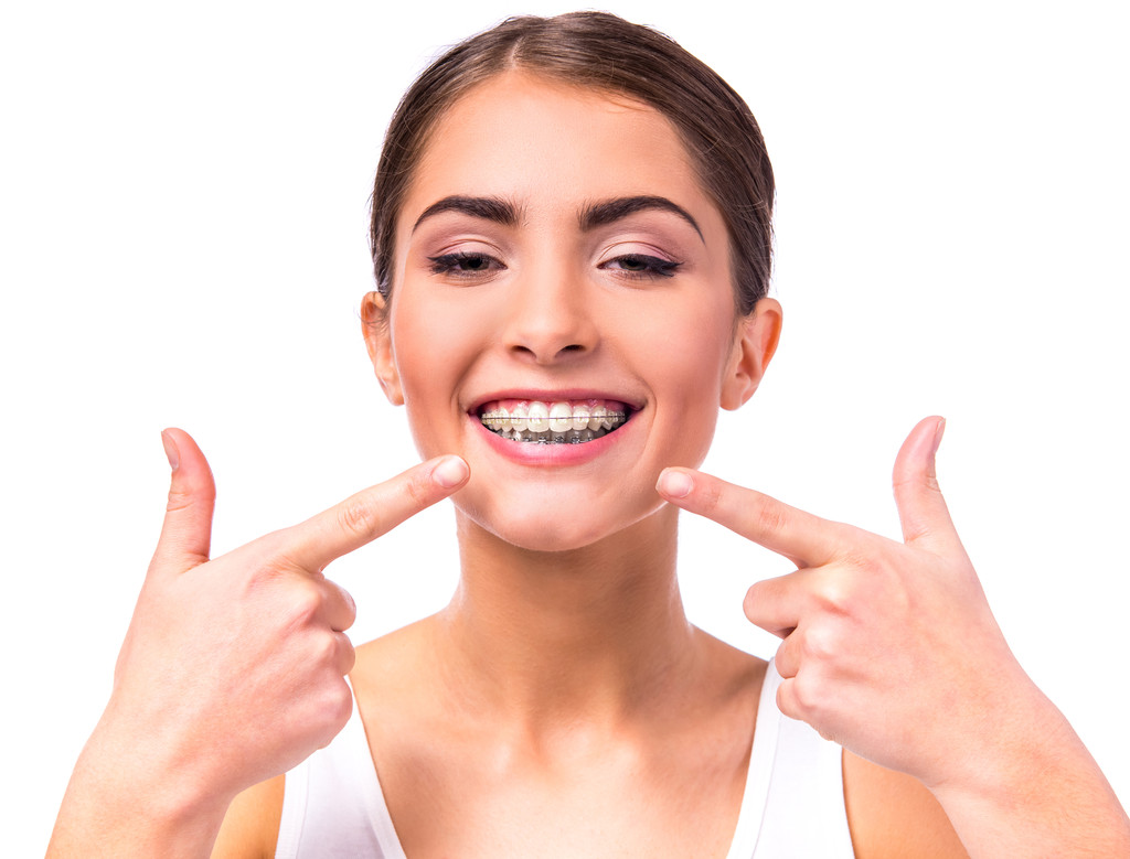 矫正牙齿有几种方法