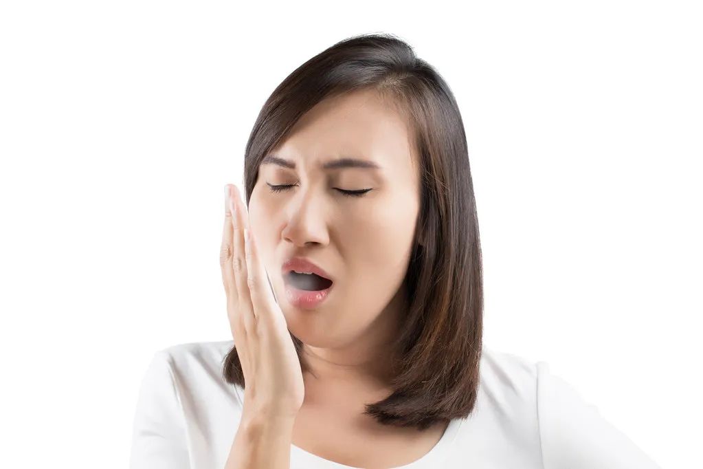 为什么会经常塞牙？塞牙有哪些危害？深圳希玛爱康健口腔无费用口腔检查！