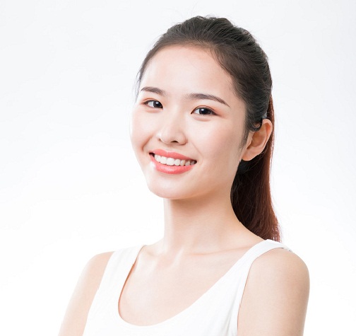 爱康健口腔医院牙齿美白