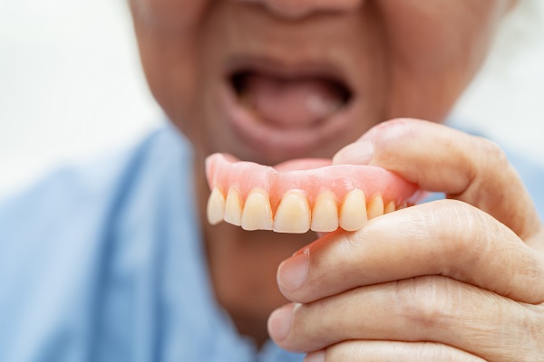 適應活動假牙要幾耐